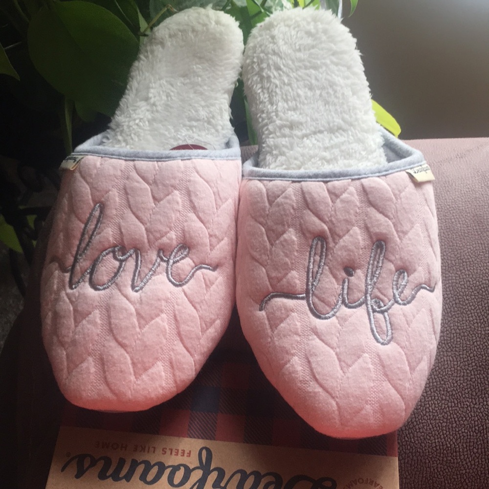 House Slippers/Shoes